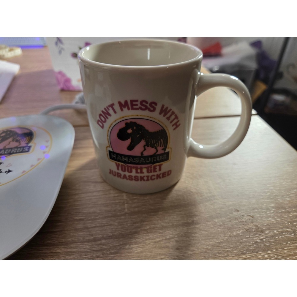 Mamasaurus Mug and Warmer Set Best Mom Ever Coffee Cup Heating Pad‎ Gift Box